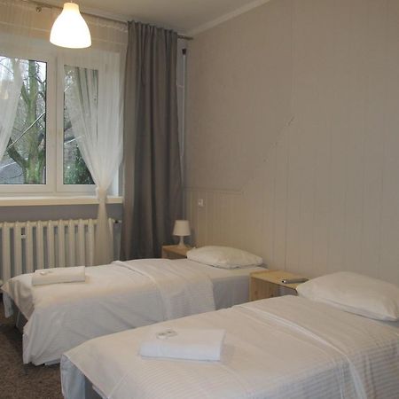 Hotel Pod Debem Зелёна-Гура Экстерьер фото