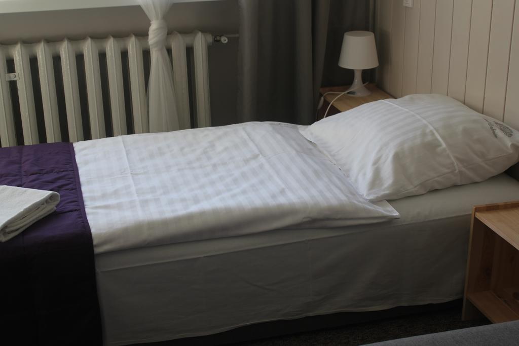 Hotel Pod Debem Зелёна-Гура Экстерьер фото