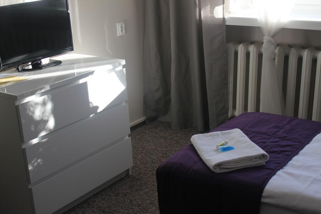 Hotel Pod Debem Зелёна-Гура Экстерьер фото