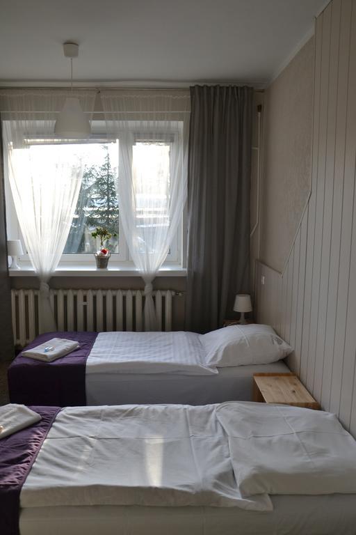 Hotel Pod Debem Зелёна-Гура Экстерьер фото