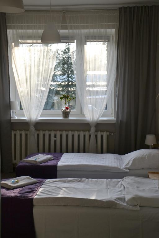 Hotel Pod Debem Зелёна-Гура Экстерьер фото